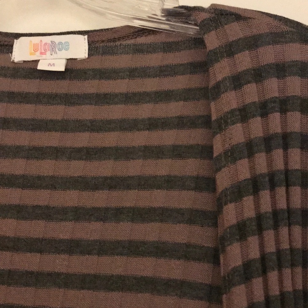Medium Lularoe Sarah Sweater